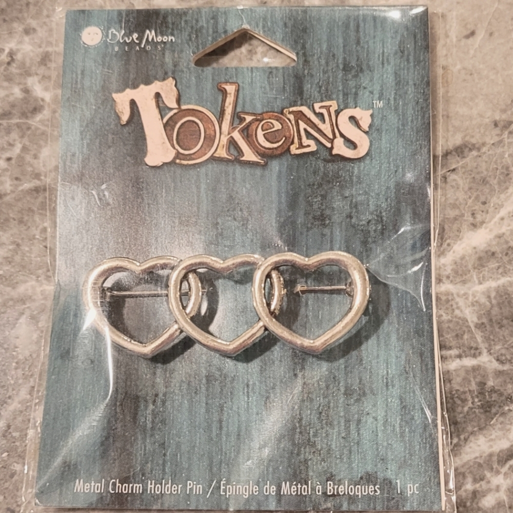 BLUE MOON CHARM HOLDER PIN